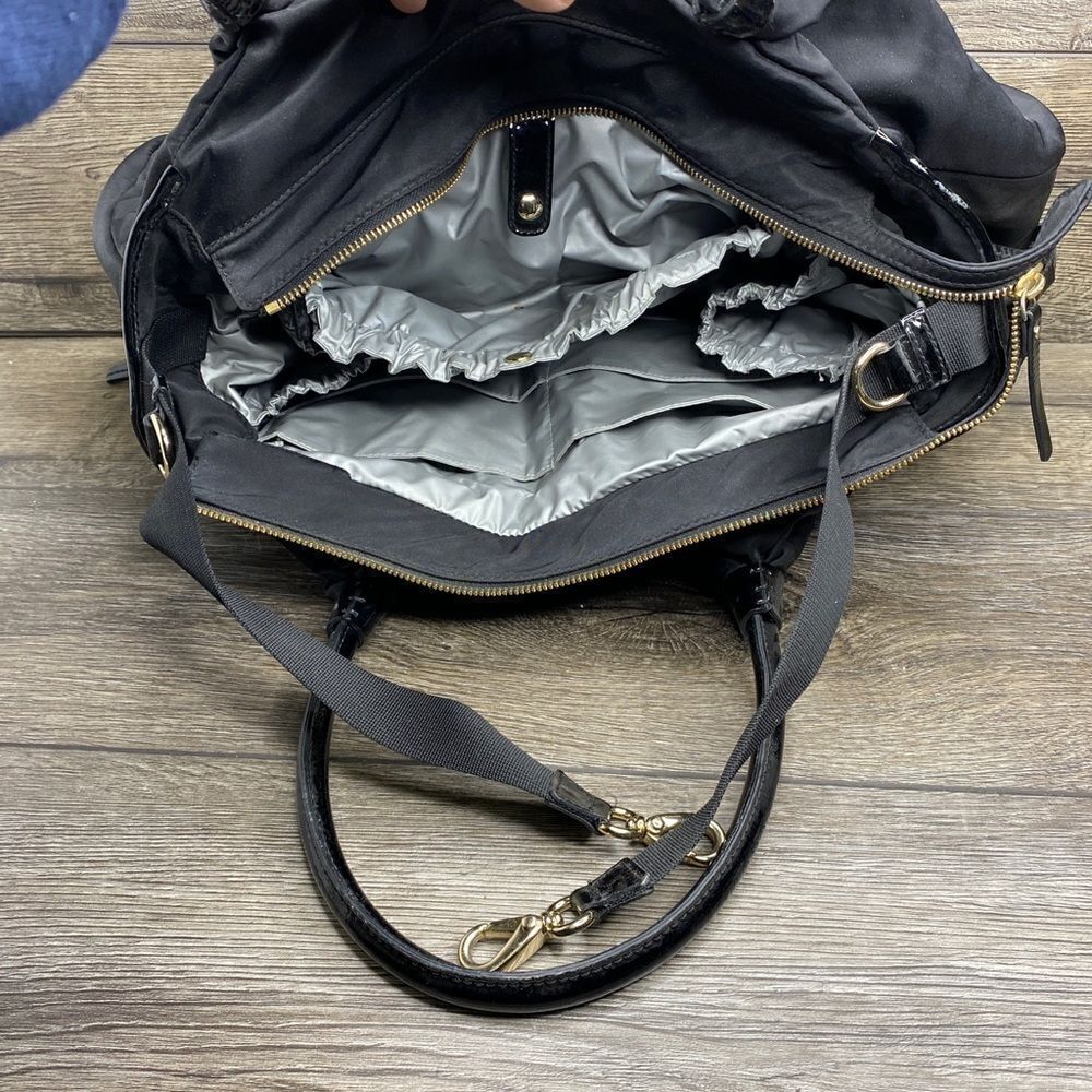 Kate Spade Cross Body Black Puffy Nylon Diaper Bag Gently Used - Picture 4 of 8